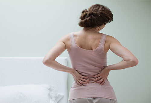 Lợi hay hại từ thói quen vặn lưng khi đau mỏi