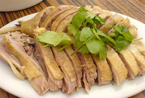Ai nên kiêng ăn thịt vịt
