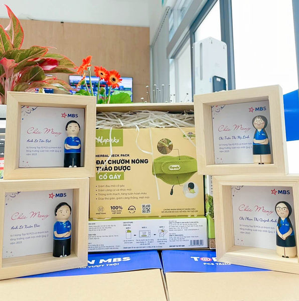 Quà tặng sức khỏe hội khóa, họp lớp tặng thầy cô, bạn học từ Đai chườm thảo dược HAPAKU